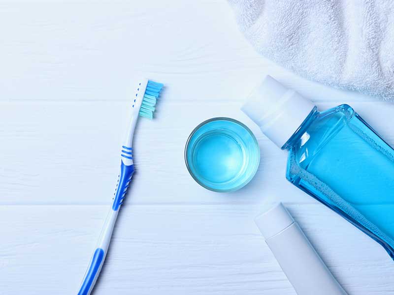 The Grand Debate between Mouthwash and Toothpaste ends here!
